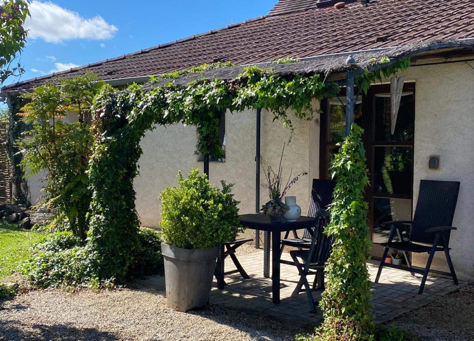 Gite Et Studios Les Barongeres Farges-les-Chalon 외부 사진