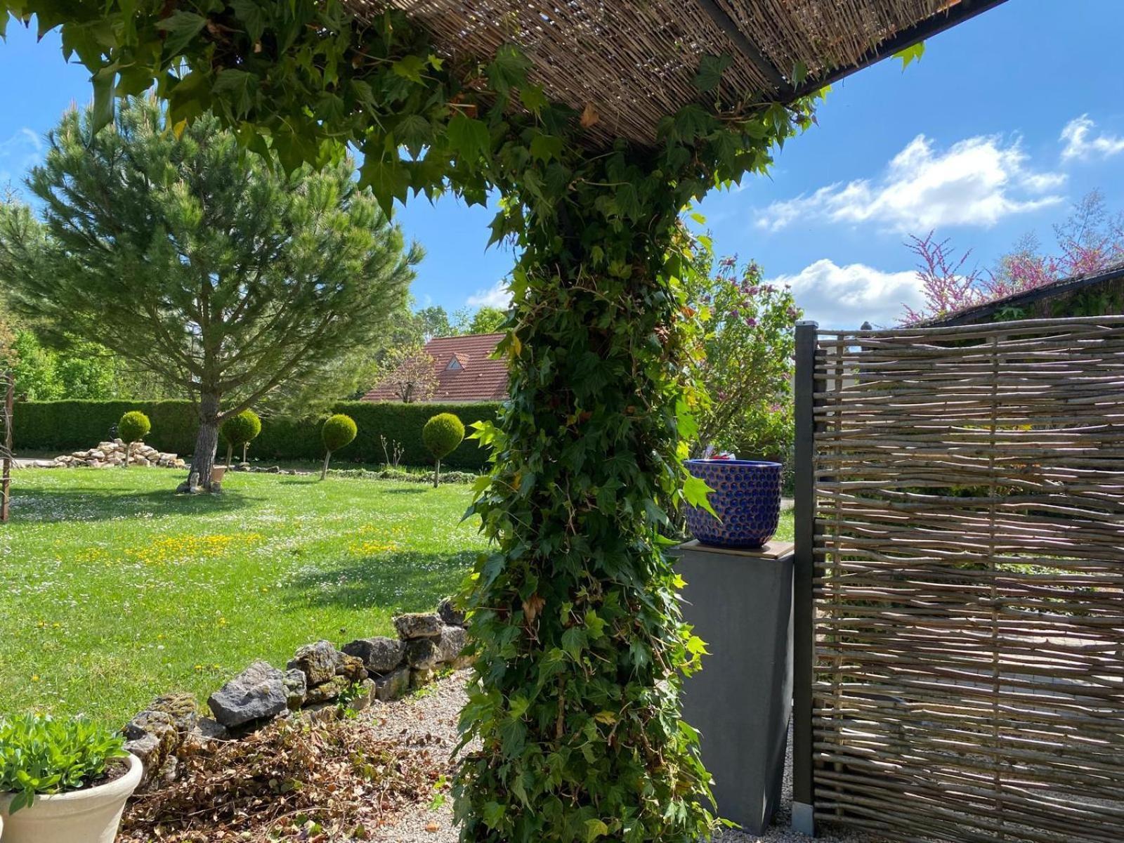 Gite Et Studios Les Barongeres Farges-les-Chalon 외부 사진